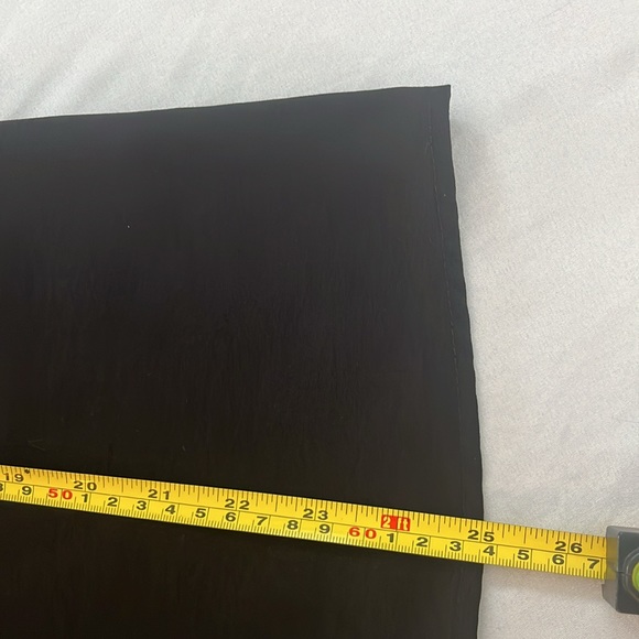 Black blouse with ruffled shoulders - Picture 6 of 8